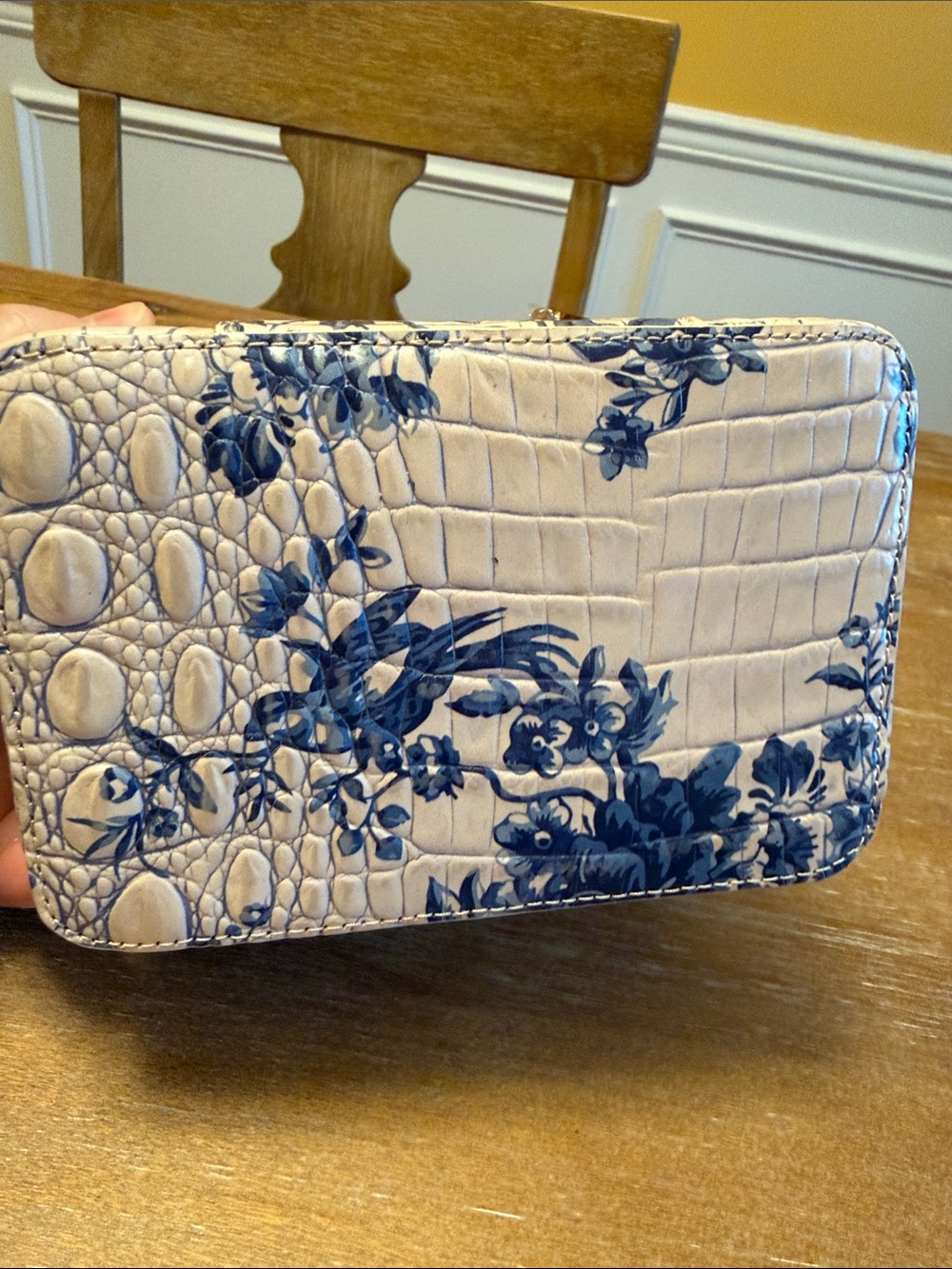 Brahmin songbird Melbourne Cosmetic Case - Picture 5 of 6